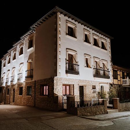 Apartamentos Boutique Heritage San Martín de Trevejo Dış mekan fotoğraf