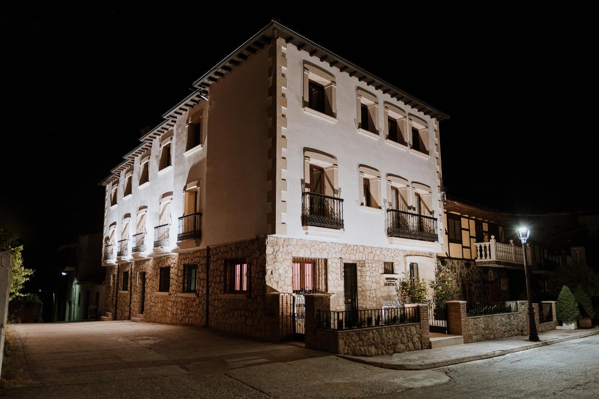 Apartamentos Boutique Heritage San Martín de Trevejo Dış mekan fotoğraf